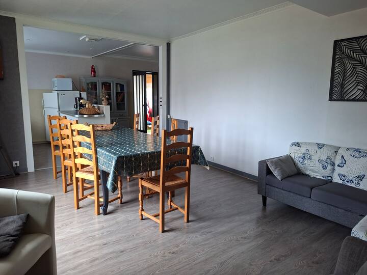 Gite Familial Pour 9 Personnes - France