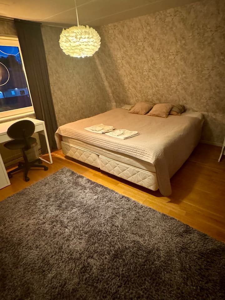 Schlafzimmer 4