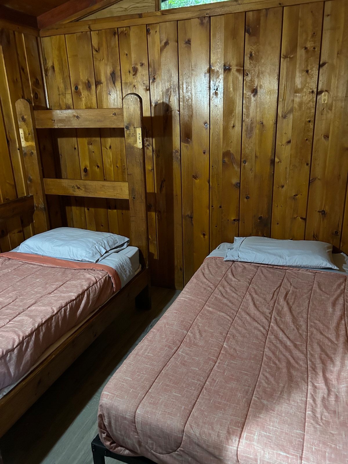 საძინებელი 9