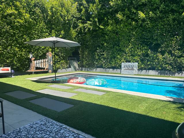 Beverly Grove/Beverly Hills/Melrose – 5 bed 6 bath gallery image 2