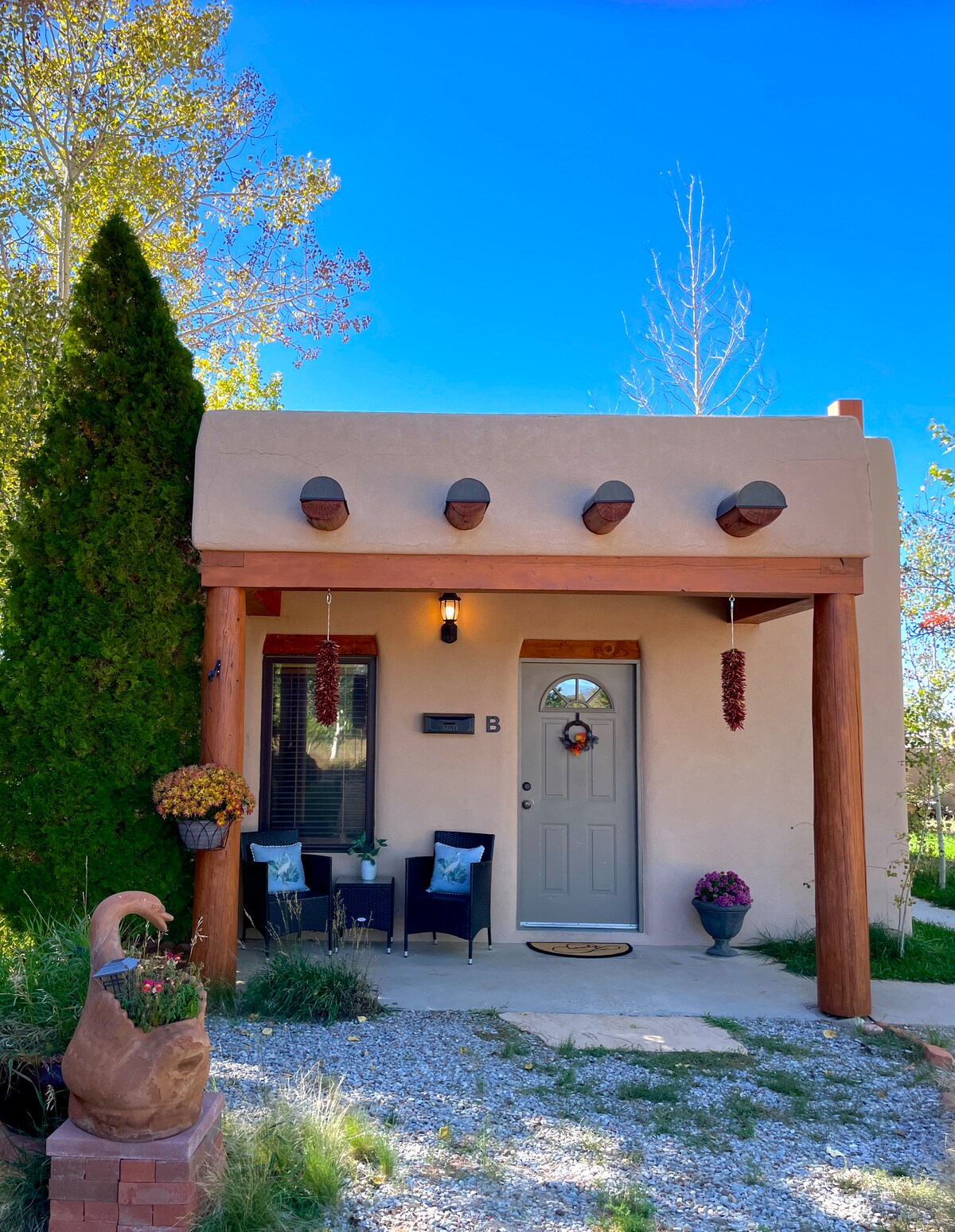 Hollywood Hills Spanish, image size:1200x1548