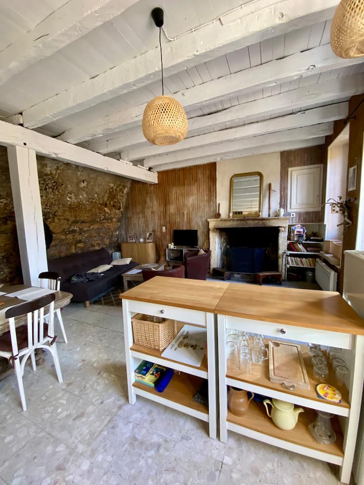 Maison Troglodyte En Périgord Noir (Dordogne) - Les Eyzies-de-Tayac-Sireuil