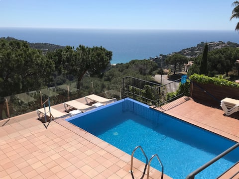 Airbnb con mejor rendimiento: Sun and spectacular ocean views en Lloret De Mar