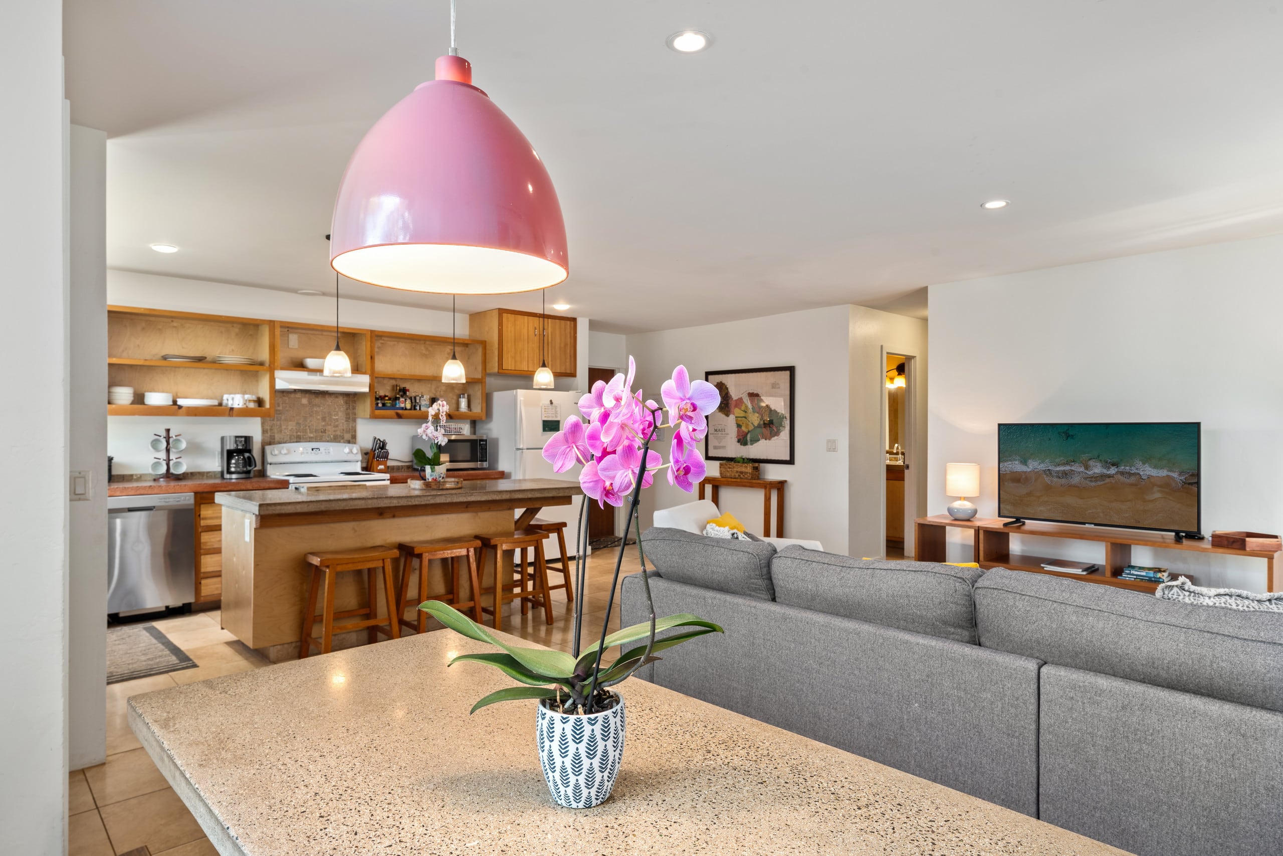 Home in Paia · ★4.9 · 2 bedrooms · 2 beds · 2 baths - Photo 16