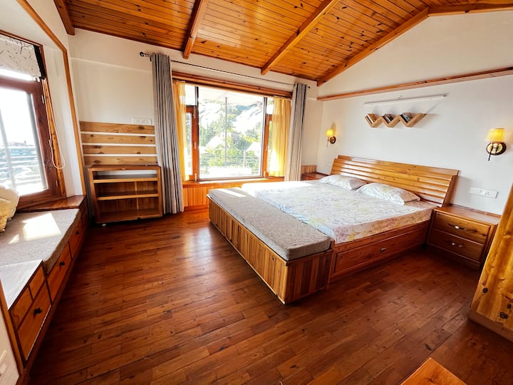 Habitación frente al Himalaya con balcón 