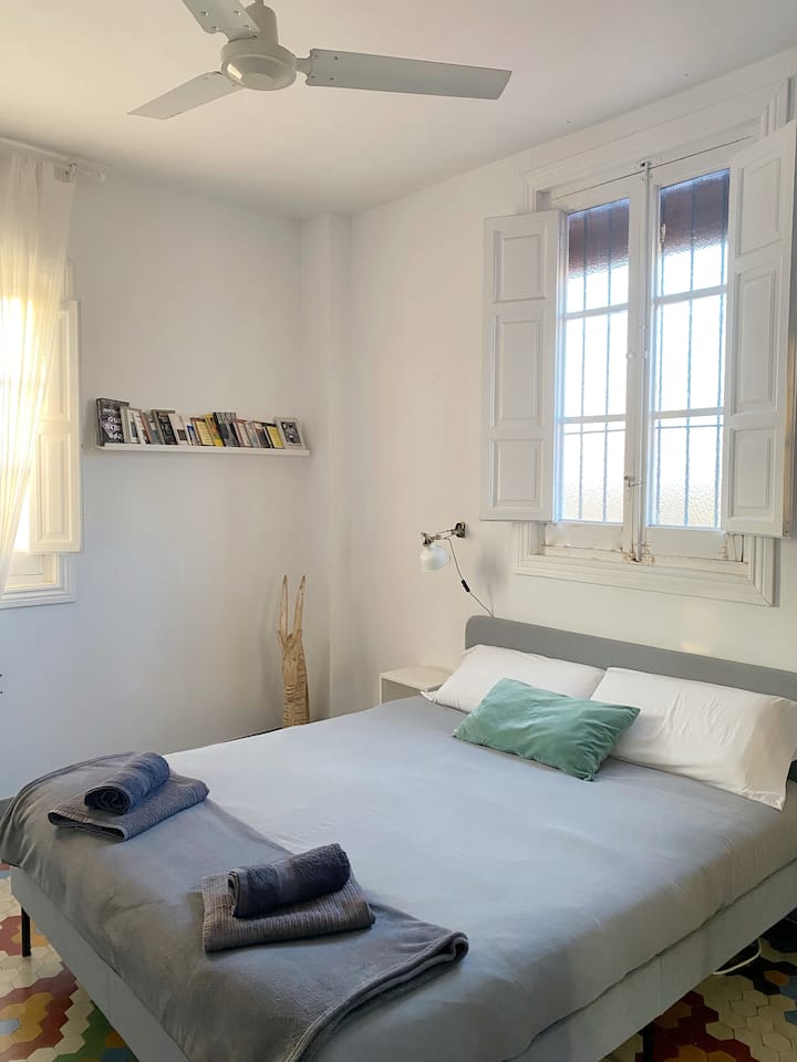 საძინებელი 1