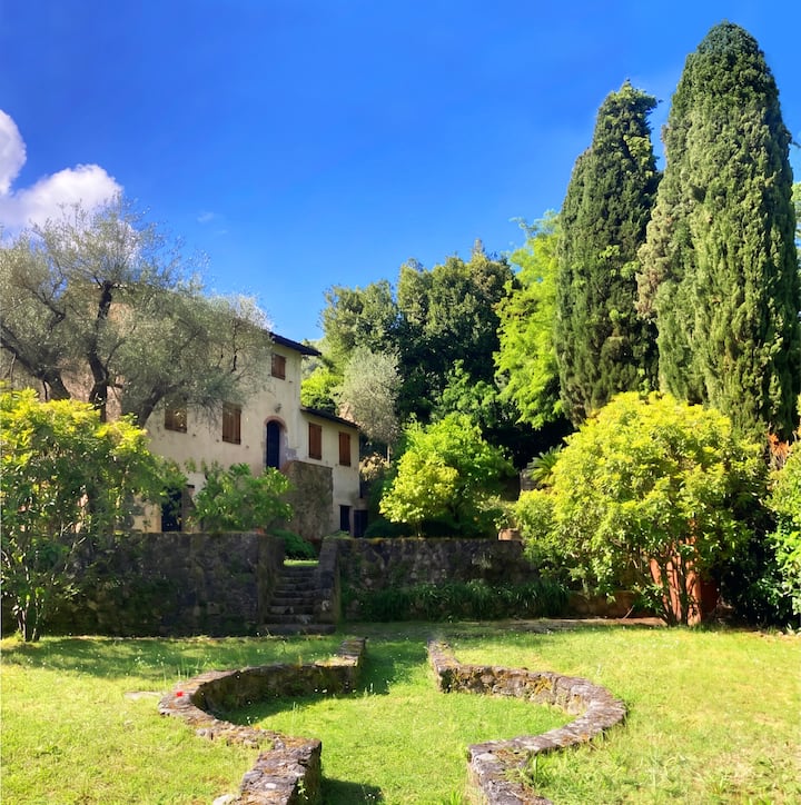 Tuscan Farmhouse With Views Near Camaiore - Camaiore