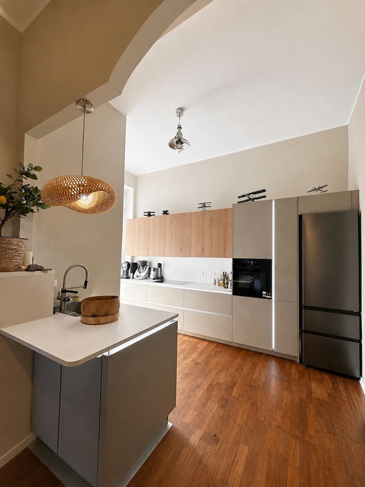Private Wohnung Mit Heimkino In Oberkassel - Düsseldorf