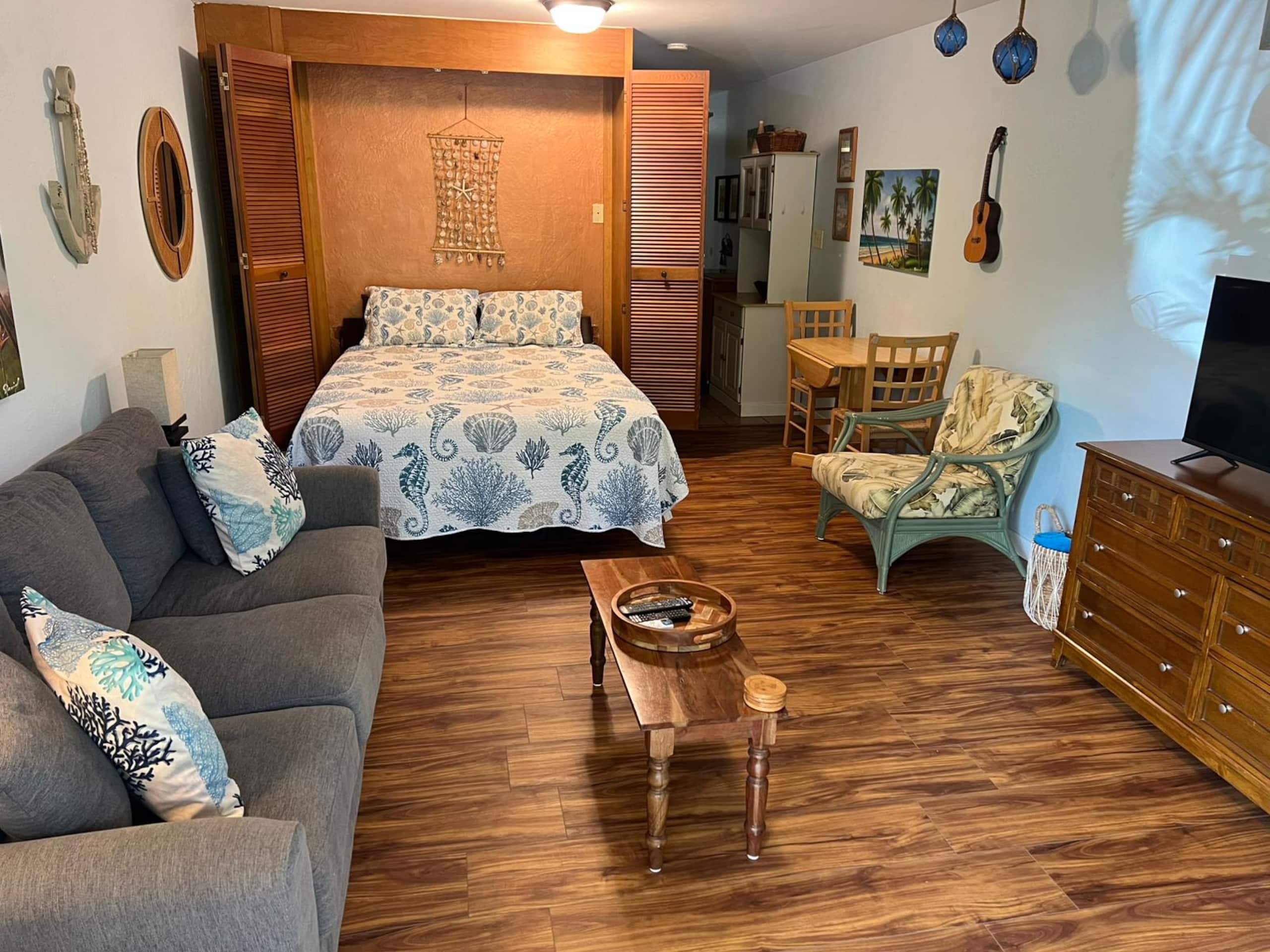 Condo in Kihei · ★4.78 · Studio · 1 bed · 1 bath - Image 2