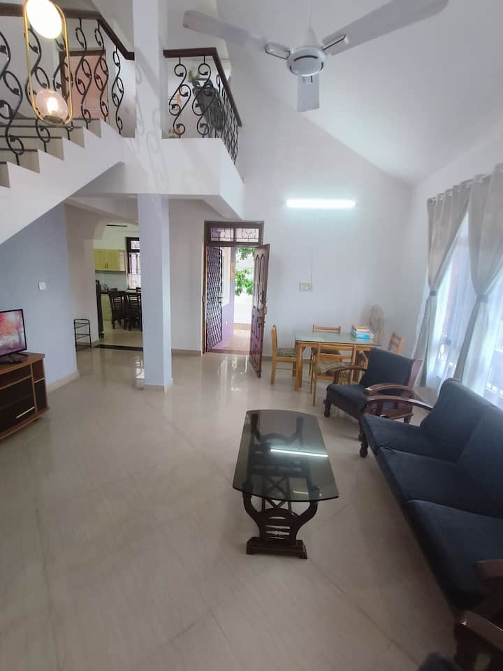 Living room image 4