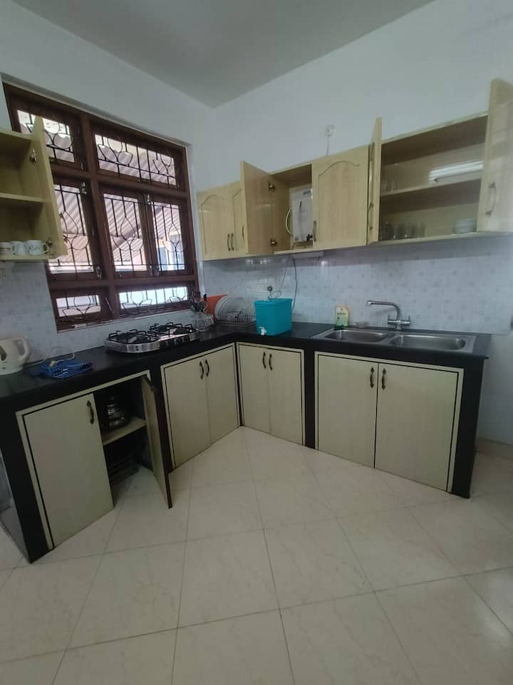 Full kitchen image 3