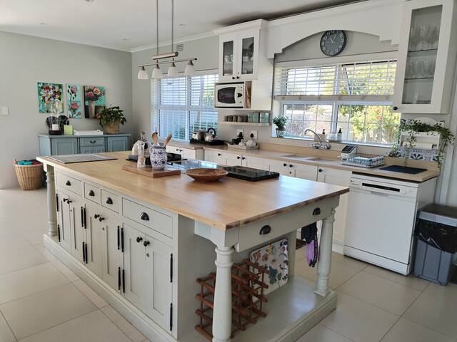 Corner House Family Home Kirstenhof