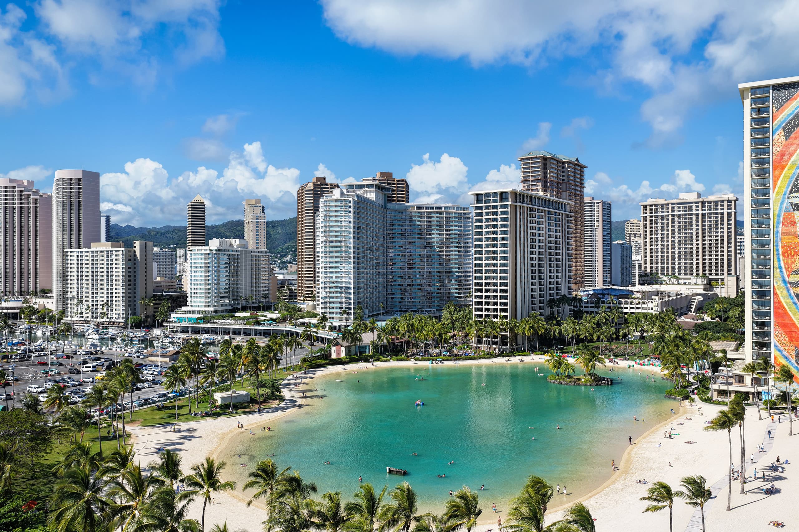 Condo in Honolulu · ★4.71 · 1 bedroom · 2 beds · 1 private bath - Image 23