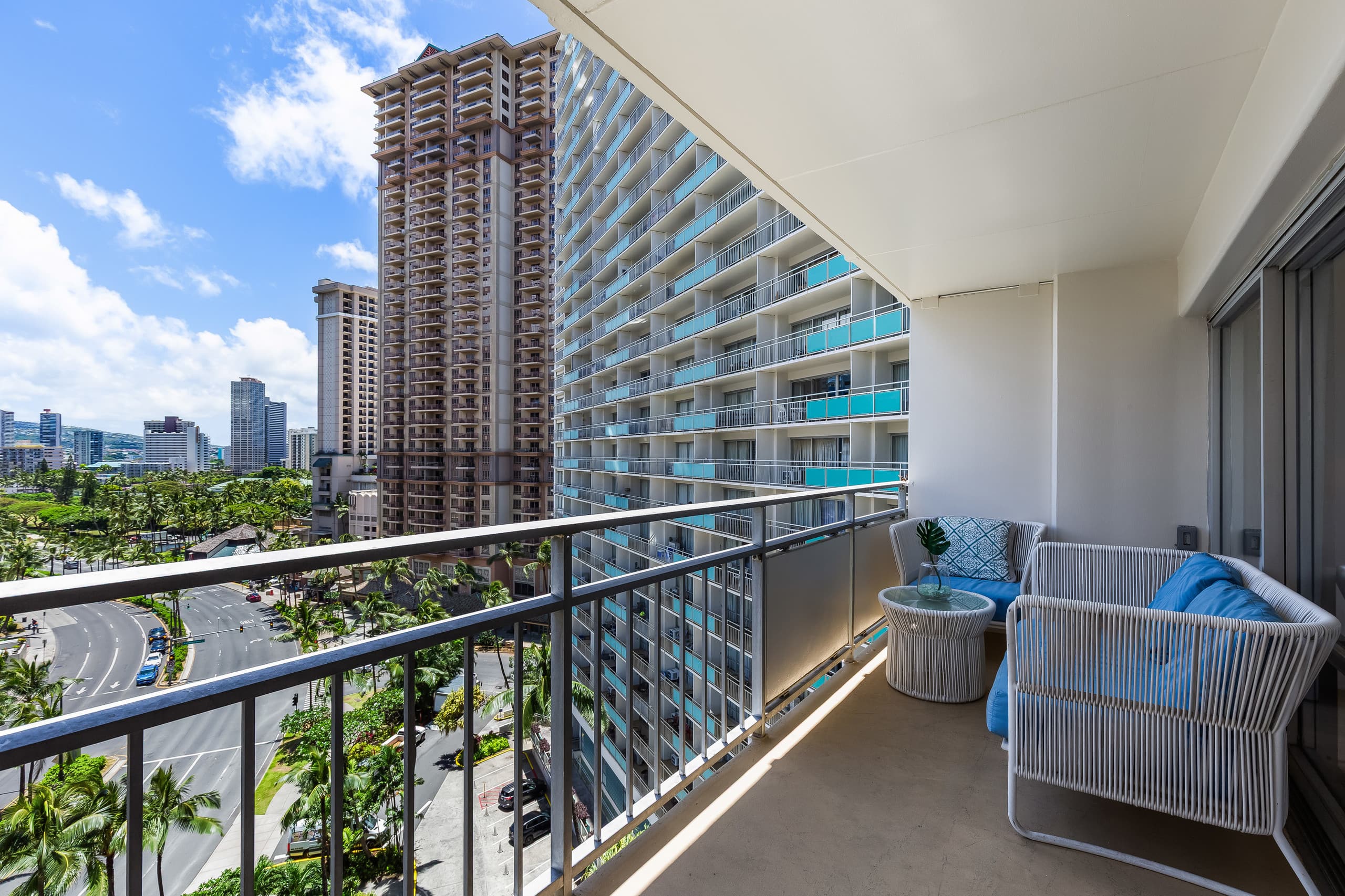 Condo in Honolulu · ★4.71 · 1 bedroom · 2 beds · 1 private bath - Image 6