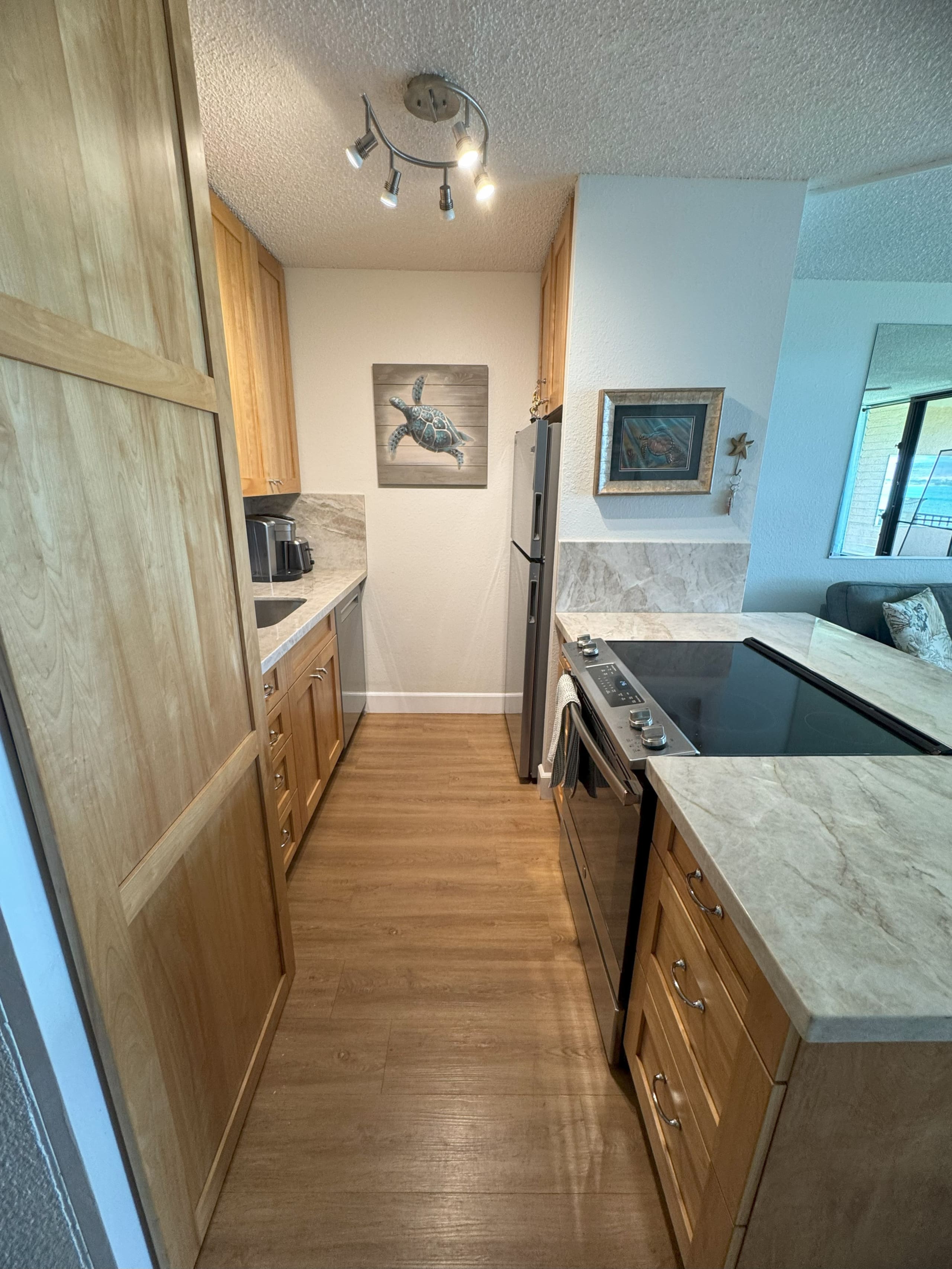 Condo in Maalaea · ★4.96 · 1 bedroom · 1 bed · 1 bath - Image 6
