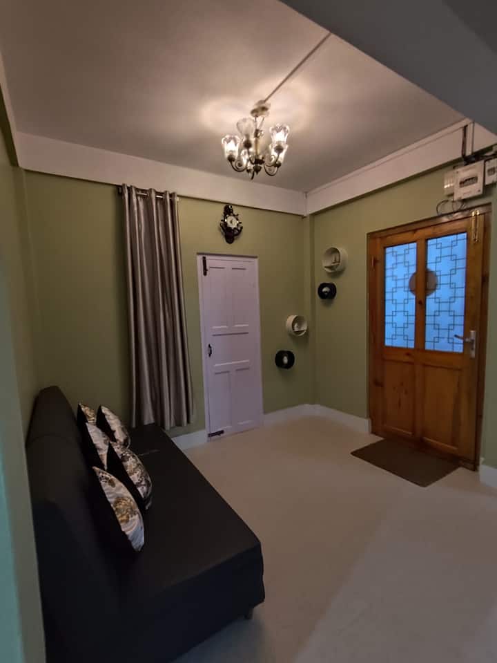 Risamariaserviceapartment 2 Bedroom W Kitchen - Shillong