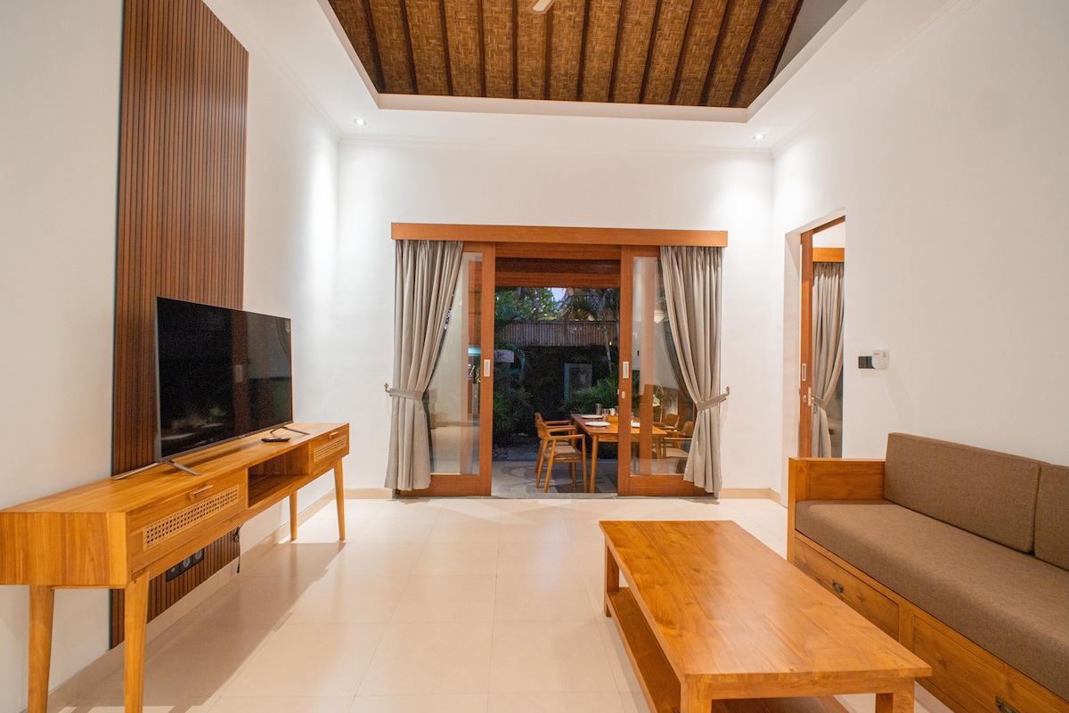 Villa in Ubud · ★4.89 · 2 bedrooms · 2 beds · 2 baths, συγκρίσιμο Airbnb