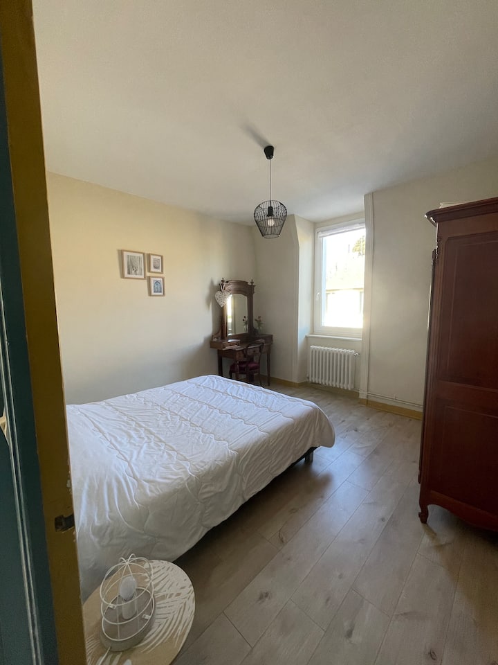 საძინებელი 1