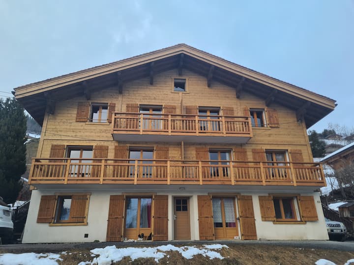Belle Vue, Calme Et Ensoleillé Pour 4 Personnes - La Clusaz