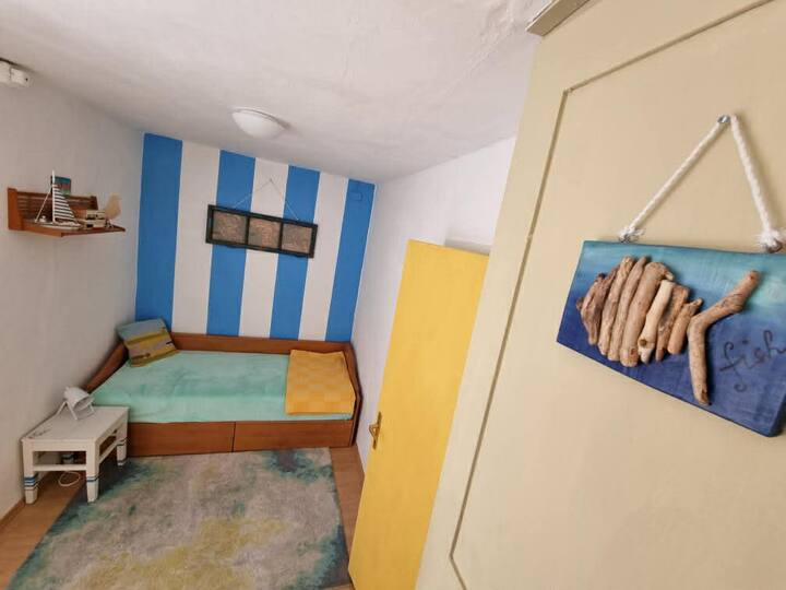 Dhomë kalimi në katin e parë