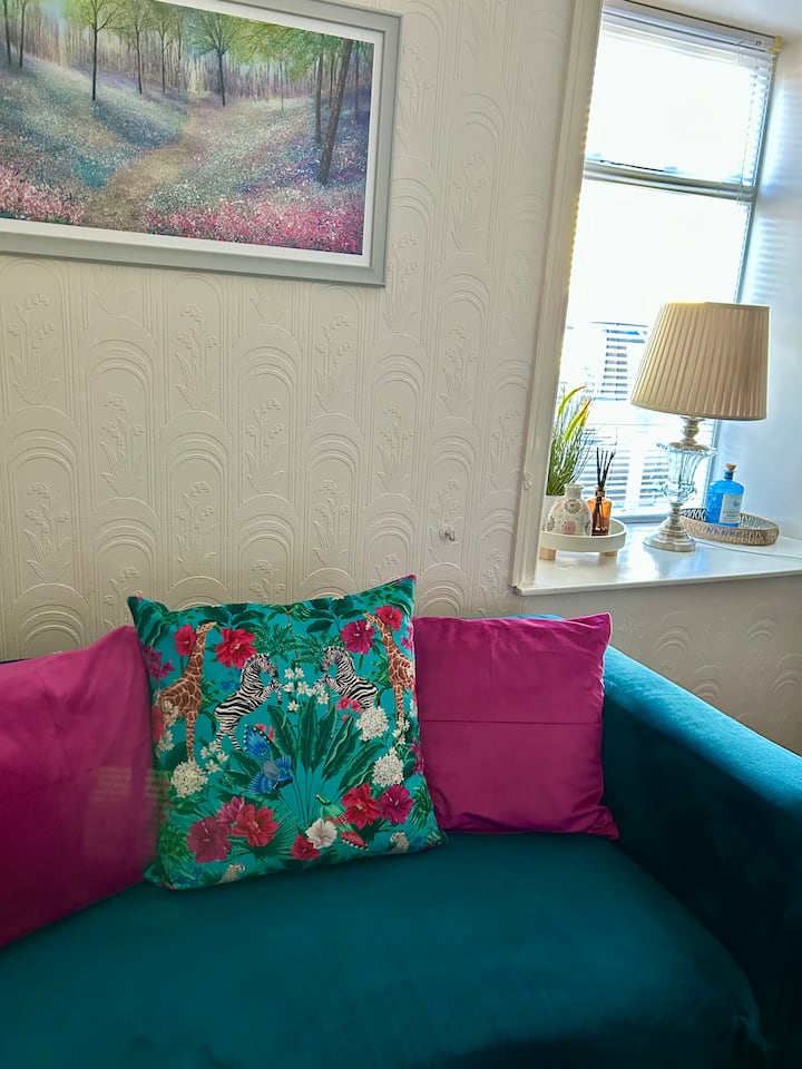 Relax & Unwind In Heart Of Drumshanbo -Sleeps 7 - Leitrim Village