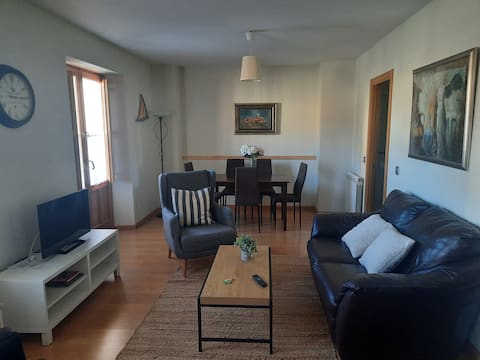 Airbnb con mejor rendimiento: Apartment in the heart of the old town (Plaza Biscós) en Jaca