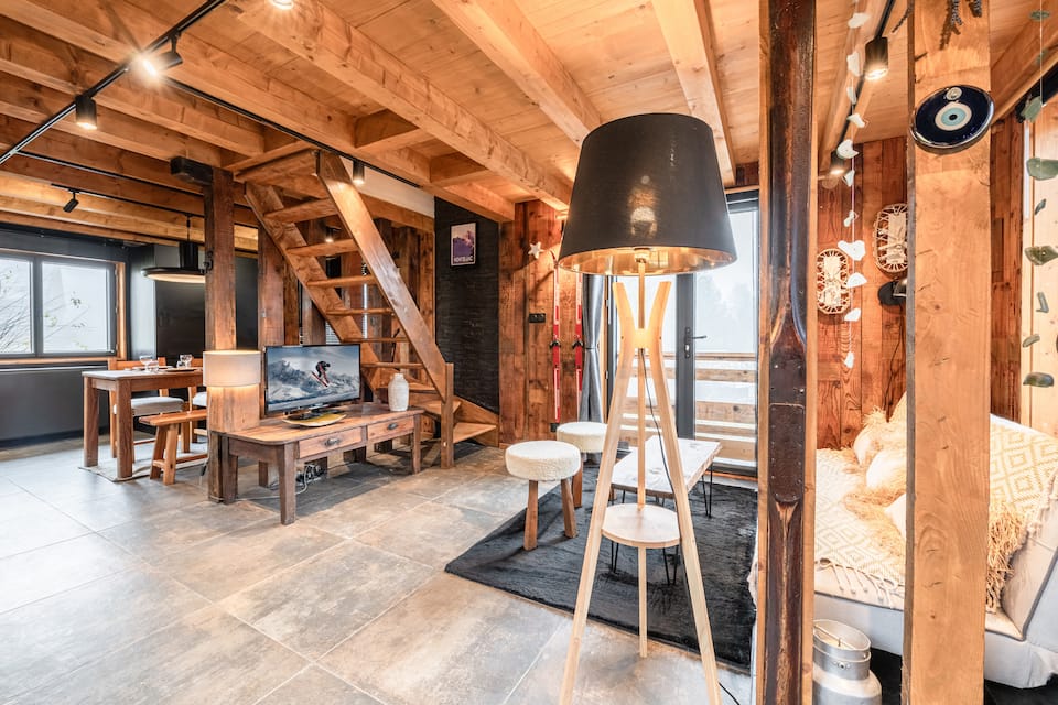 A timber chalet on the Megève slopes, Megève, Auvergne-Rhône-Alpes, France, photo 2 of 10