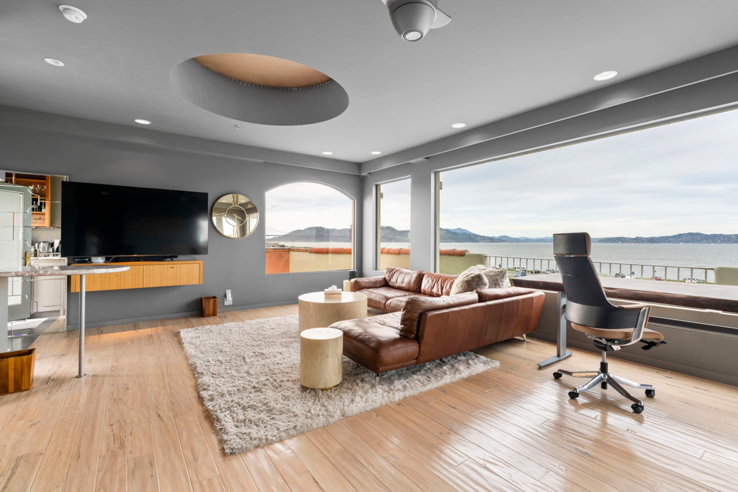 Home in San Francisco · ★5.0 · 6 bedrooms · 7 beds · 5 baths - Image 27