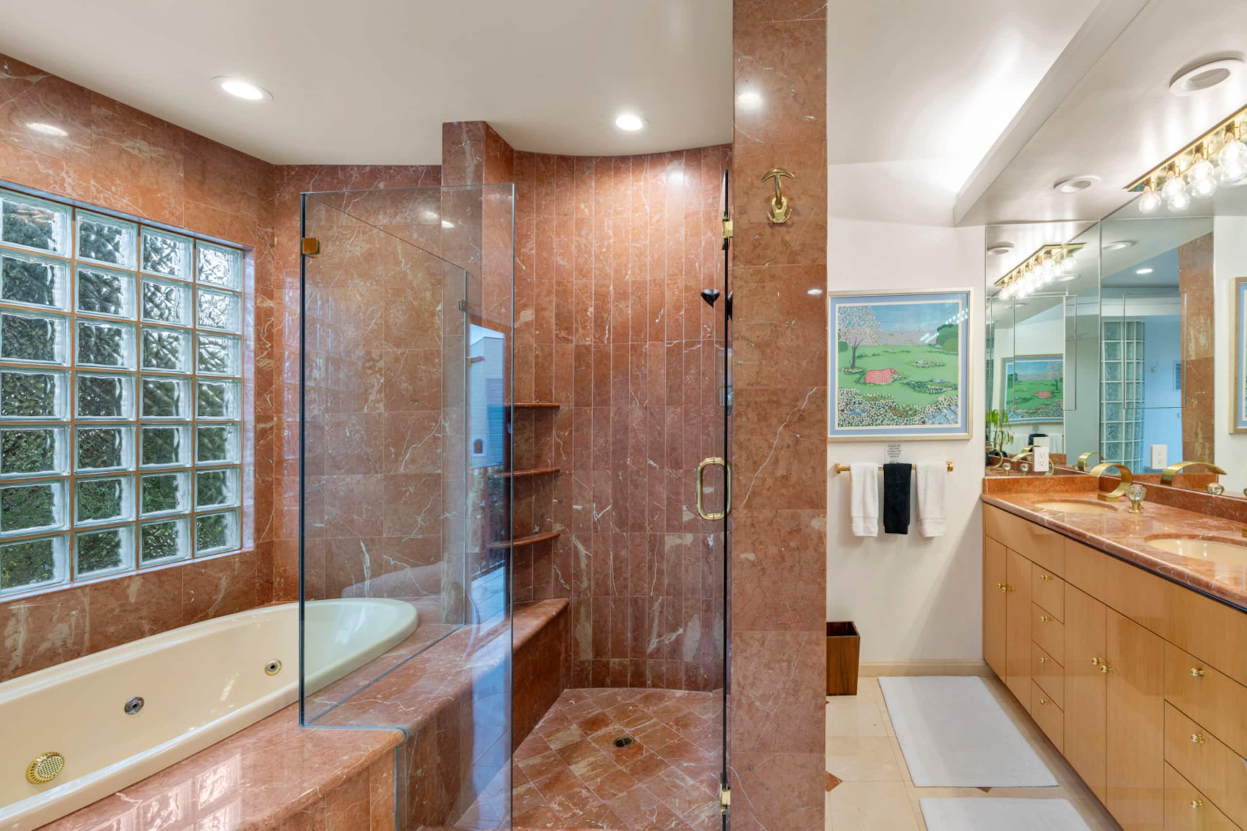 Home in San Francisco · ★5.0 · 6 bedrooms · 7 beds · 5 baths - Image 38