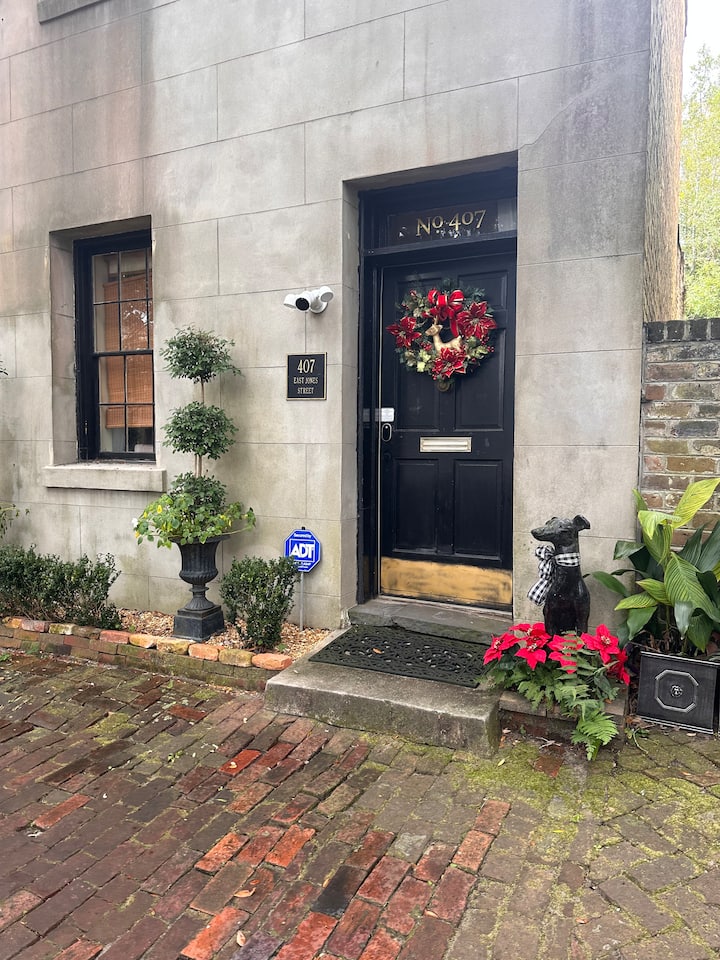 Historic Antebellum Home on Famous Jones St. Houses for Rent in