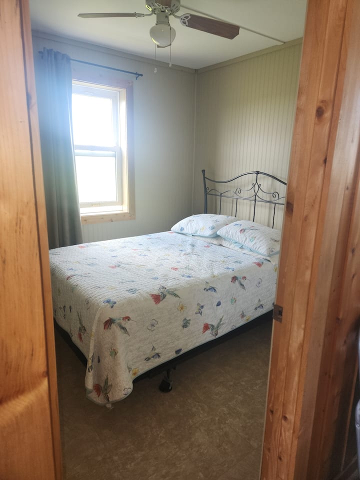 غرفة النوم 2