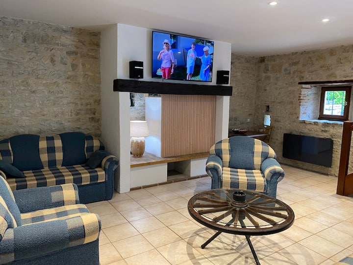 Gîte Loêtitia à La Campagne 21 Pers, 9ch, Piscine - Beaulieu-sur-Dordogne