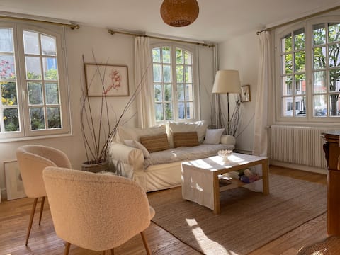 Top Airbnb: Large, bright and warm 2-bedroom à Strasbourg