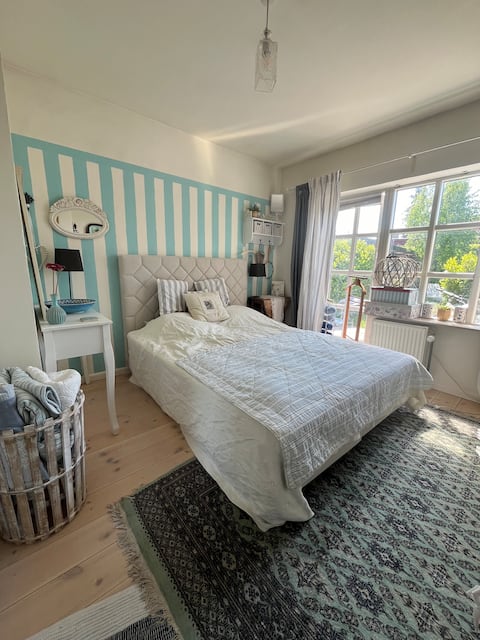 Lovely room Long Island style in artist home.