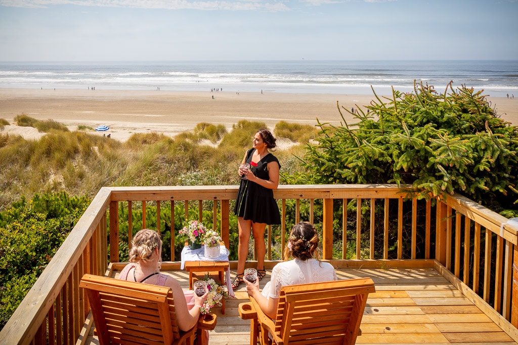 Octopus' Garden, a retro oceanfront cottage - Cottages for Rent in