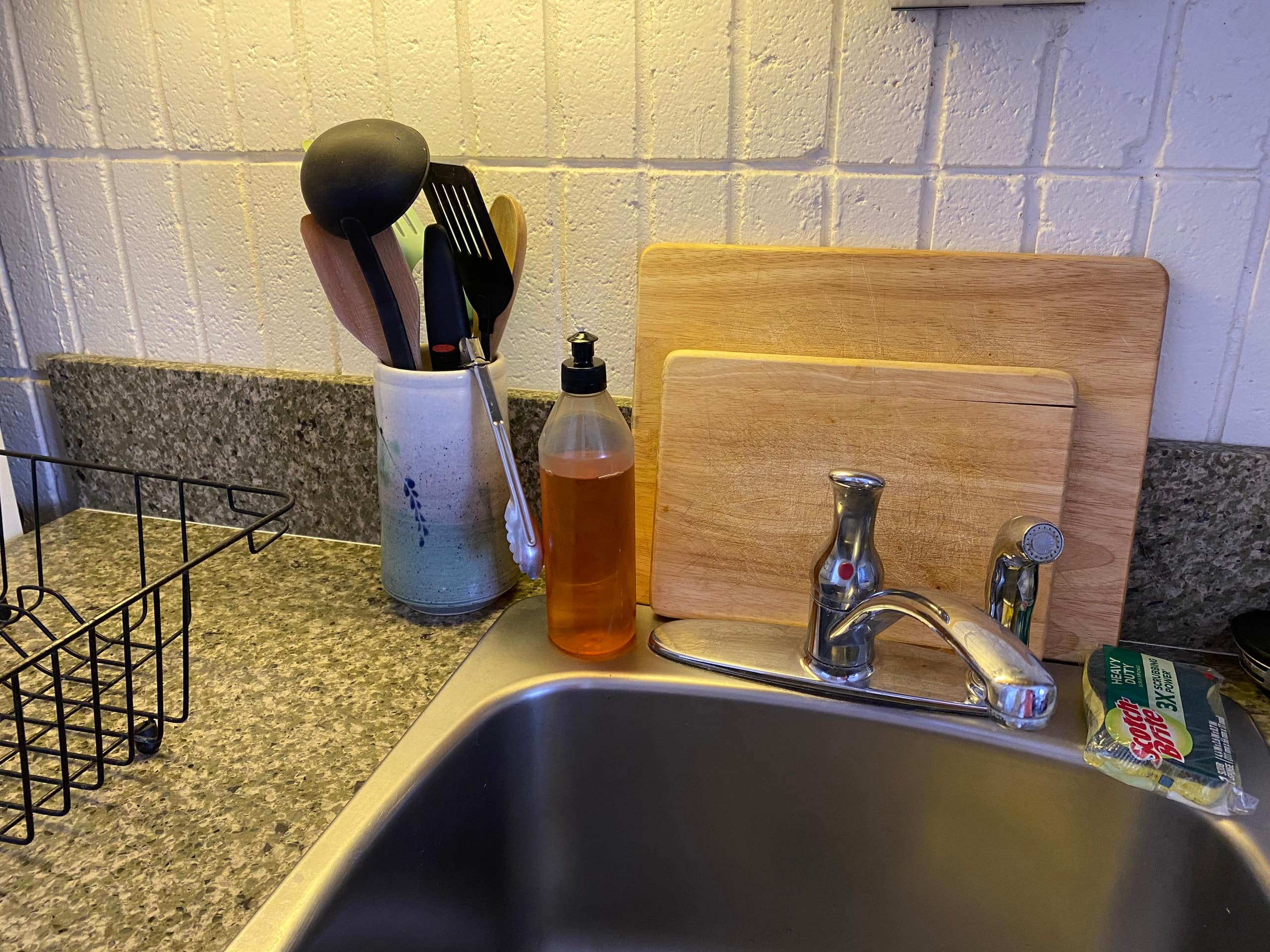 Clean and Convenient 1 Bdrm Suite in Waikiki - Image 3