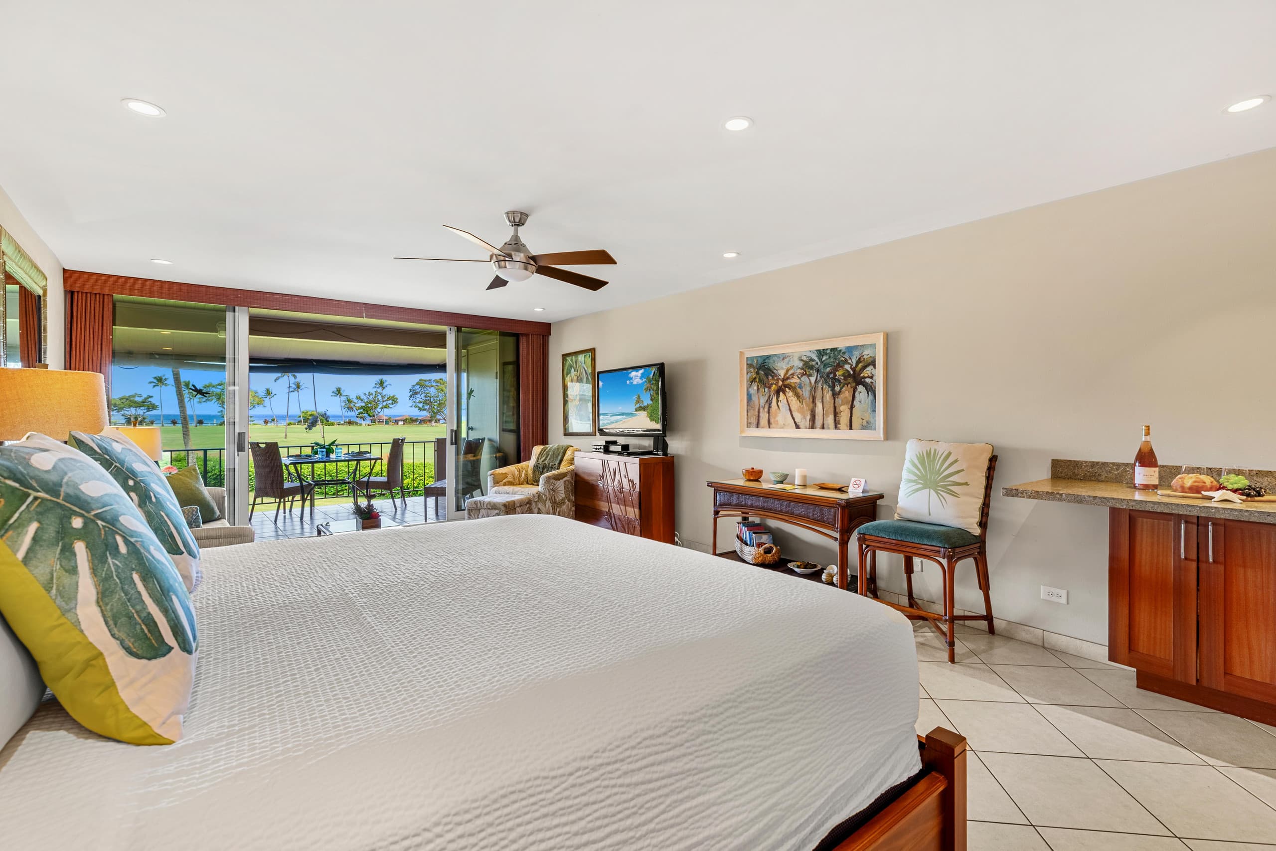 Condo in Kaanapali · ★4.94 · Studio · 1 bed · 1 bath - Image 26