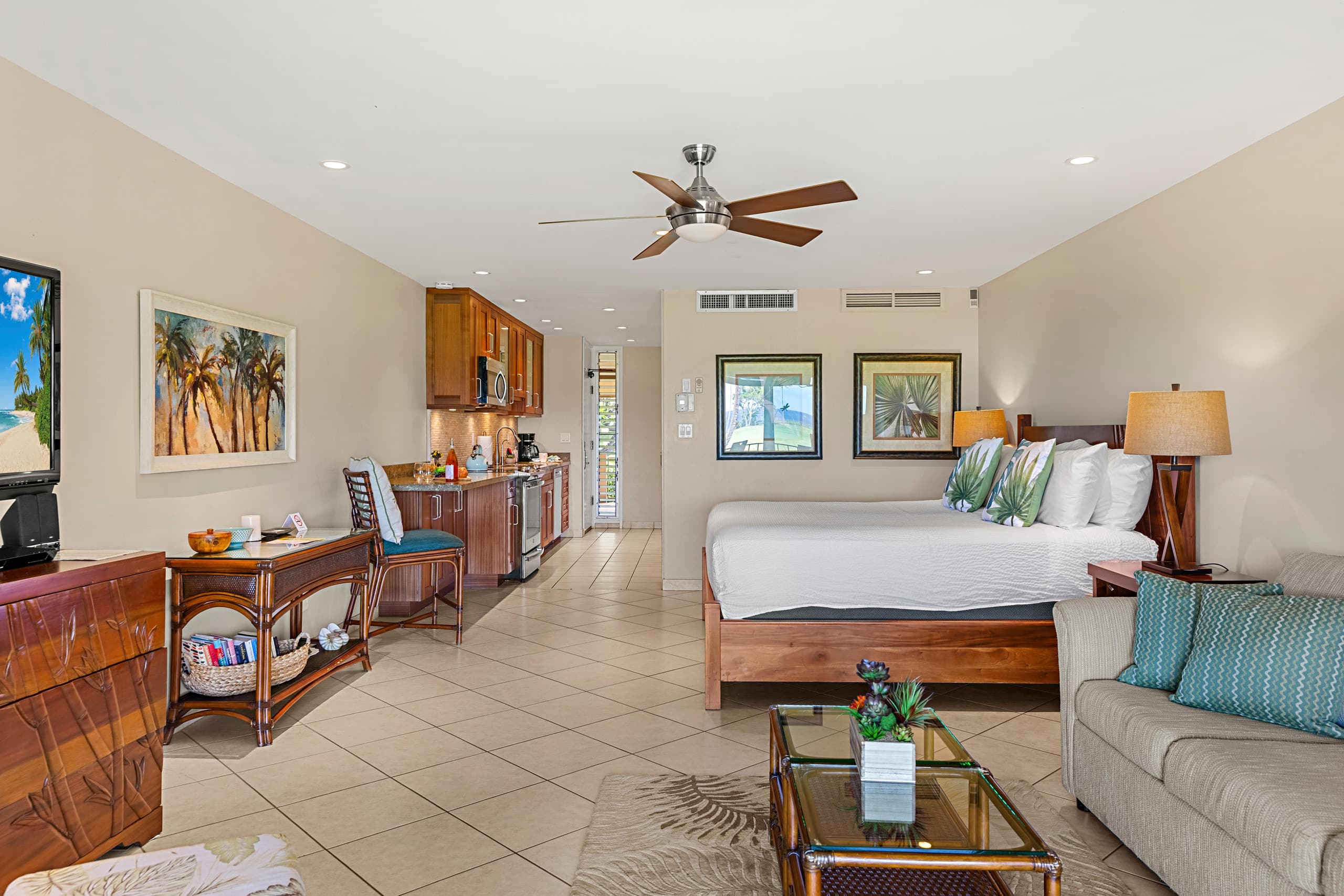 Condo in Kaanapali · ★4.94 · Studio · 1 bed · 1 bath - Image 14