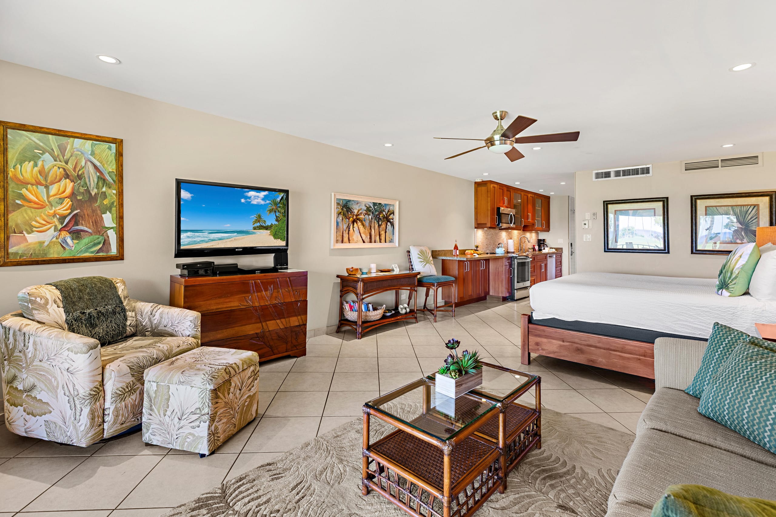 Condo in Kaanapali · ★4.94 · Studio · 1 bed · 1 bath - Image 28