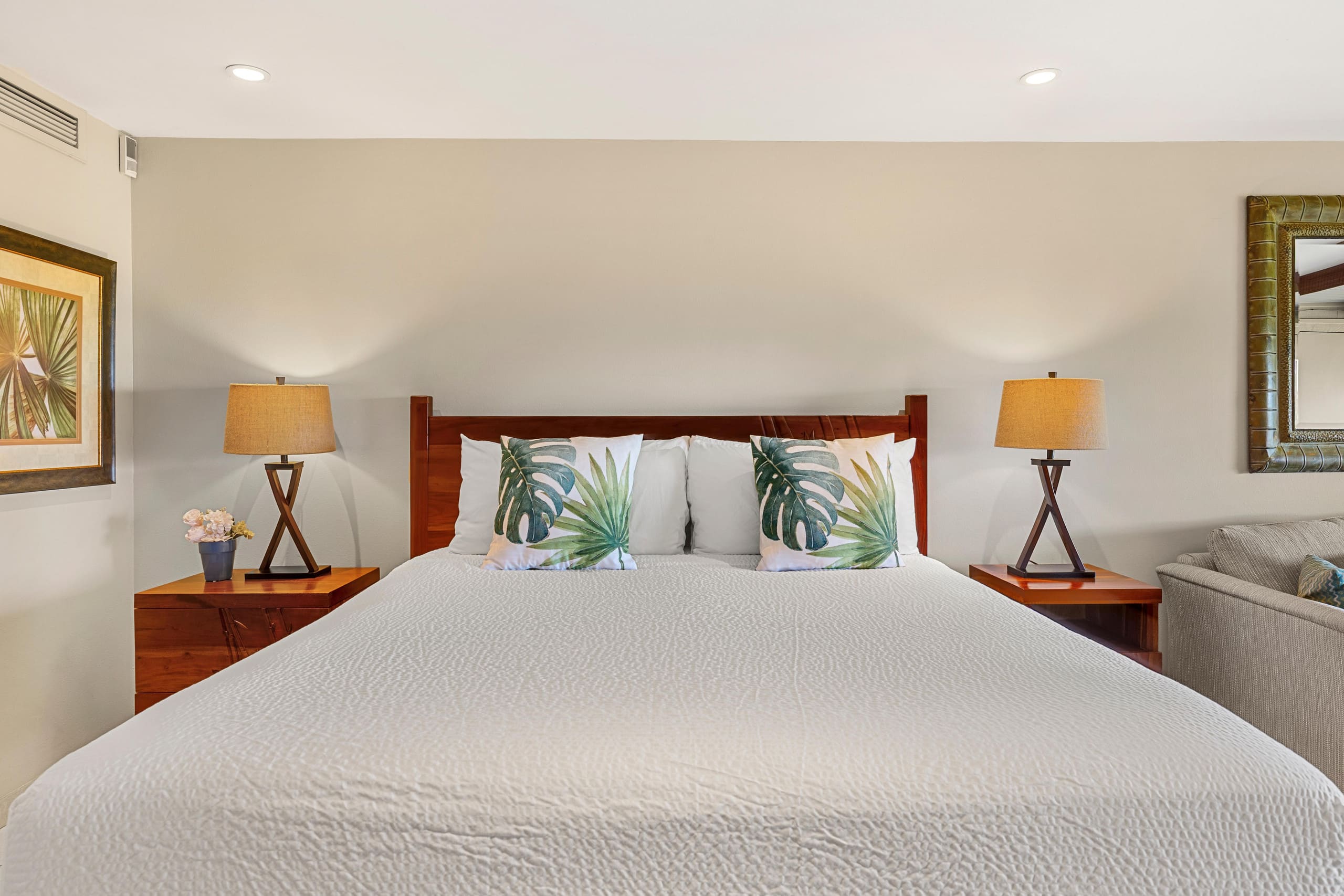 Condo in Kaanapali · ★4.94 · Studio · 1 bed · 1 bath - Image 25