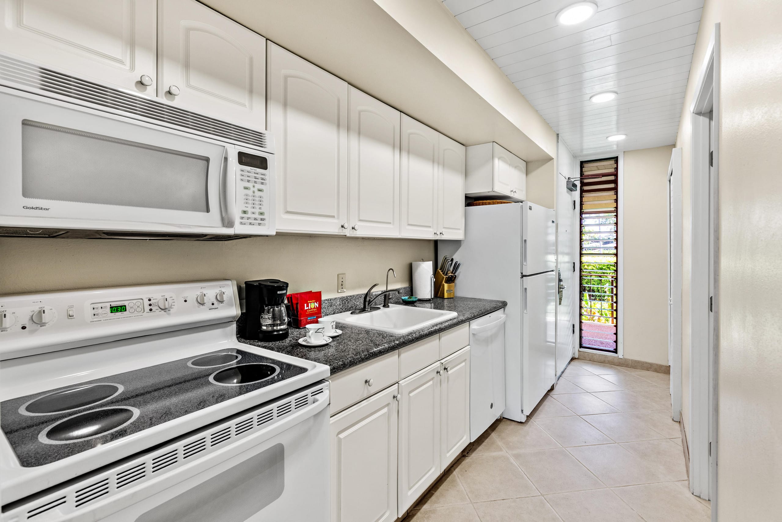 Home in Kaanapali · ★4.76 · 1 bedroom · 1 bed · 1 private bath - Image 43