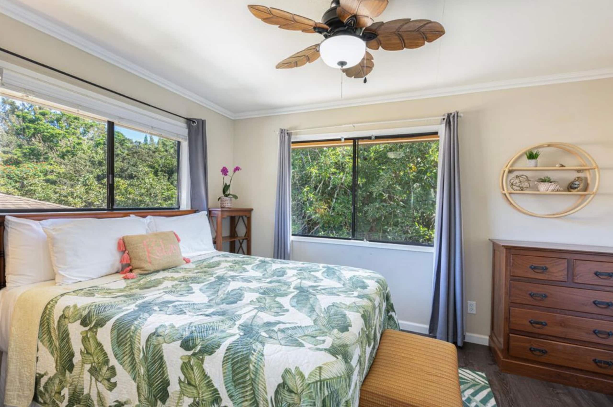 Hidden Gem! A Honu World Close to Hanalei Bay! AC! - Image 19