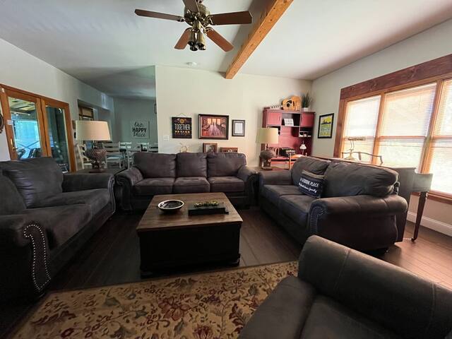 Nashville Riverfront gallery image 5