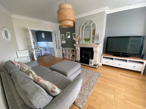 Top performing Airbnb: 4-bed home near Galway City & access to Connemara in Galway City West