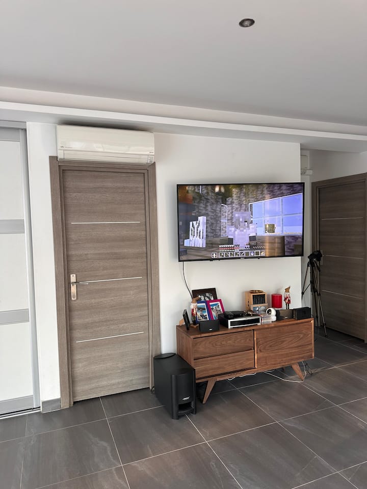 Maison Contemporaine, 3 Chambres, Piscine, Jacuzzi - Marseille
