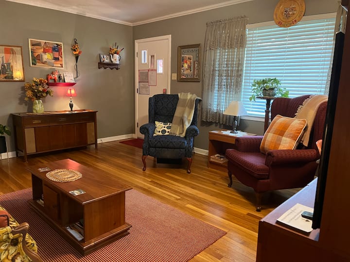 Farmor Oasis Plus An Extra Bedroom - Saginaw, TX