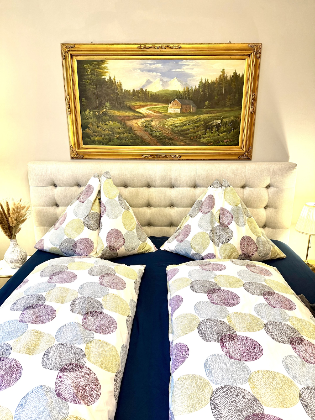 Bedroom 2 image 3