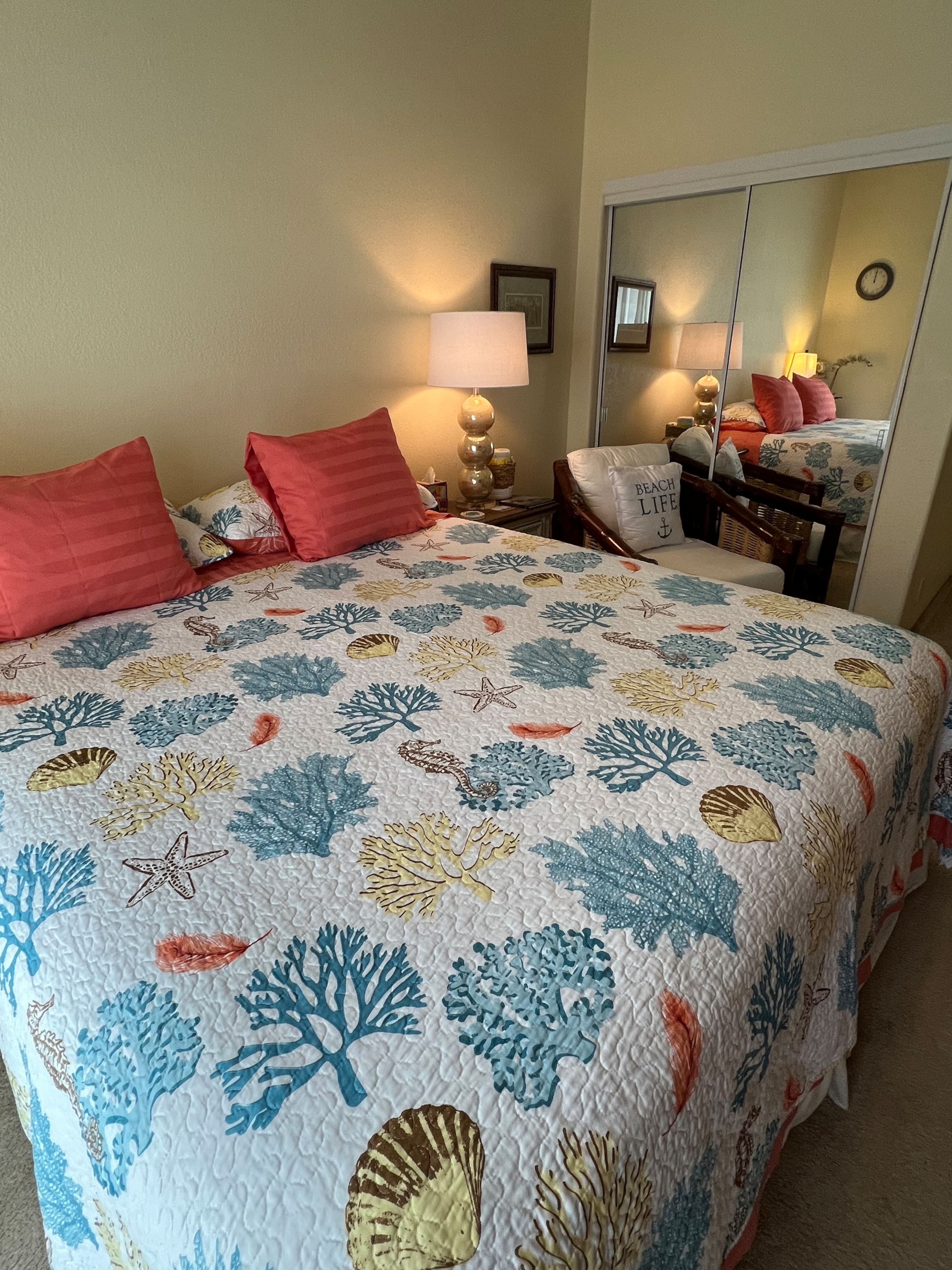 Home in Kailua-Kona · ★4.87 · 1 bedroom · 1 bed · 1 shared bath - Image 6