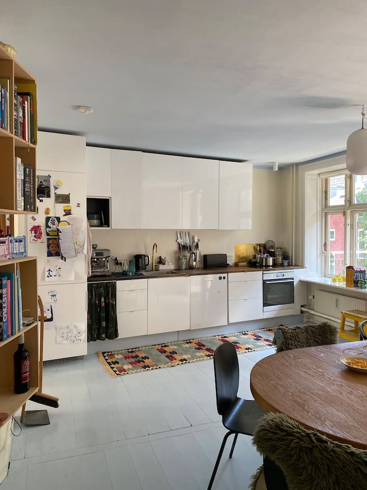 Large And Atmospheric Apartment In The Heart Of Nb - 
