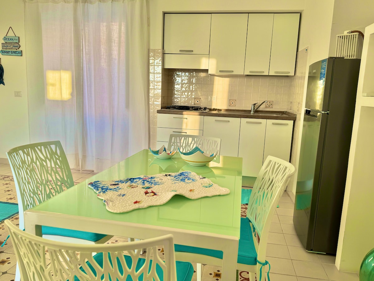 Top Airbnb: 3880426unounouno-PonzaSmeralda Vista Mare a Ponza